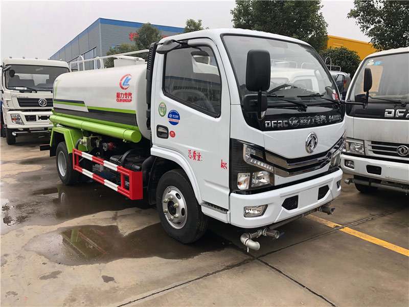 國六東風小多利卡灑水車