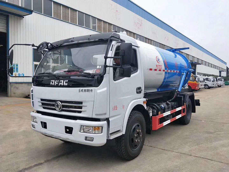東風多利卡清洗吸汙車