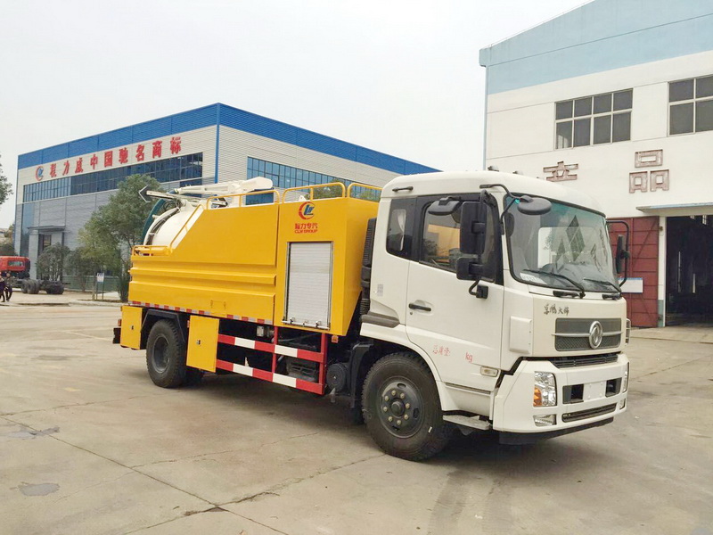 東風天錦清洗吸汙車
