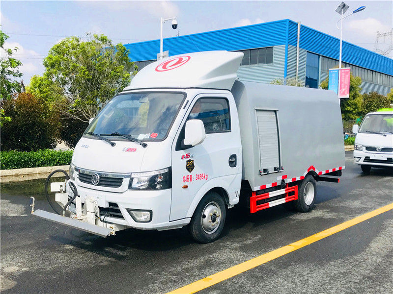 國六東風途逸小型路麵清洗車
