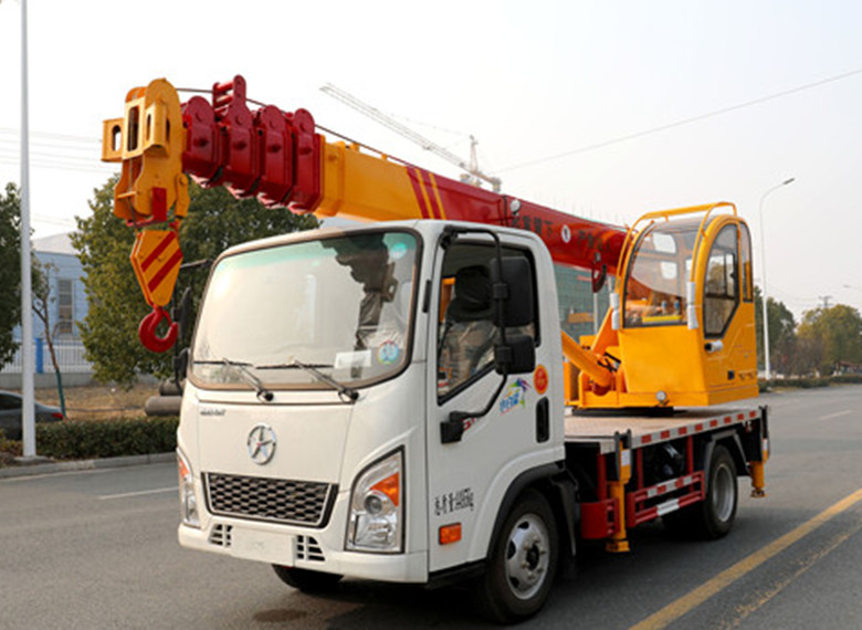 5噸藍牌汽車吊  高空作業車廠家直銷