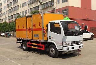 球盟会APP手机登录威牌CLW5070XQYE6型爆破器材運輸車