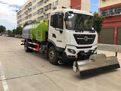 國六東風天錦清洗車