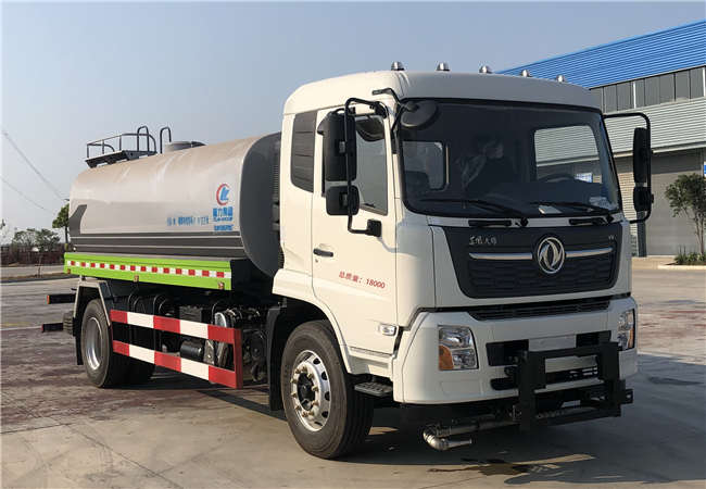 國六東風天錦護欄清洗車